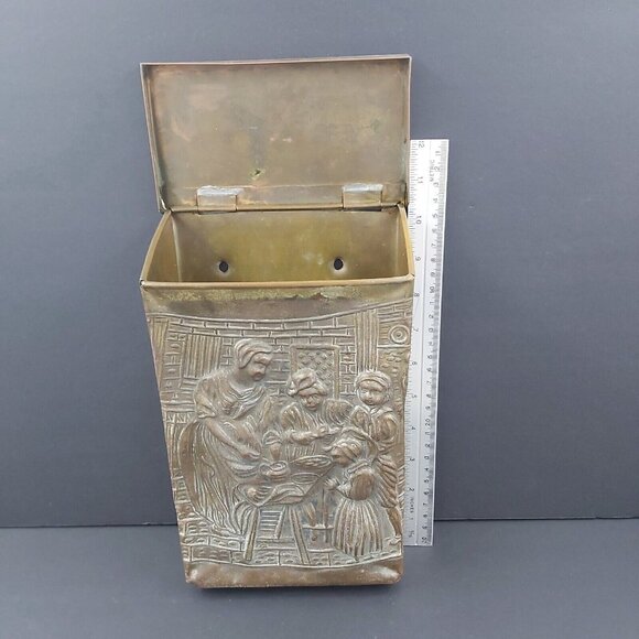 Brass Mailbox Repousse Embossed Homestead Pilgrims Preparing Food England Made - Picture 4 of 14